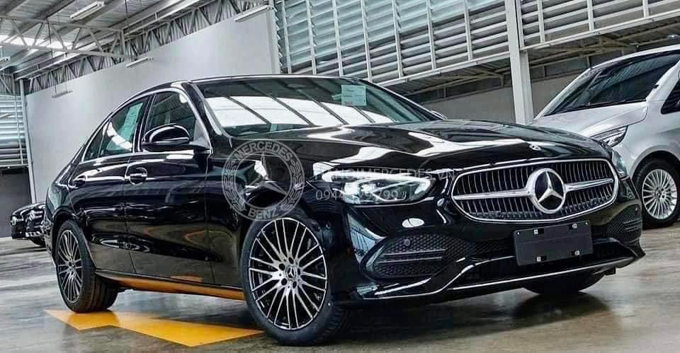 Đầu xe Mercedes C200 Avantgarde Plus